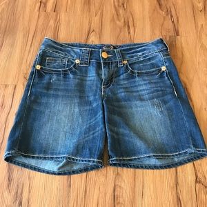 ⬇️PRICE REDUCED 7 Seven Denim Short